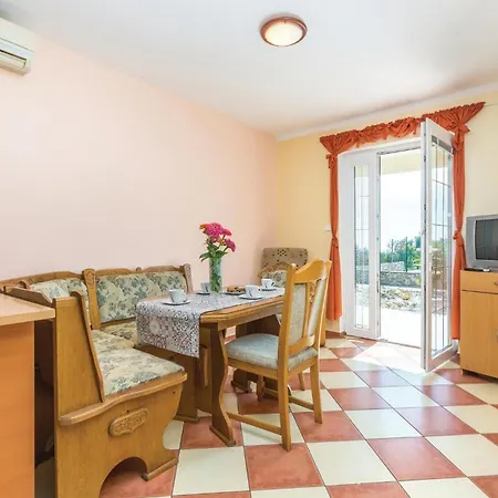 Amazing In Labin With 2 Bedrooms, Wifi&outdoor Swimming Pool Diminići