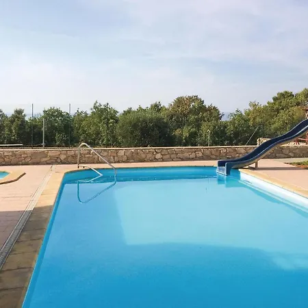 Amazing In Labin With 2 Bedrooms, Wifi&outdoor Swimming Pool Diminići