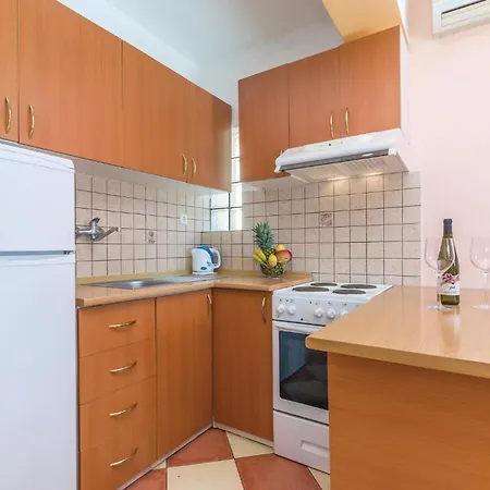 Apartment 2 Bedroom Amazing In Labin Diminici