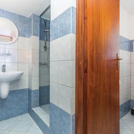 2 Bedroom Amazing In Labin Diminici