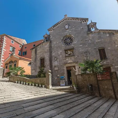 Apartment 2 Bedroom Amazing In Labin