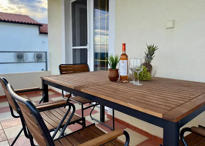 2 Bedroom Amazing In Appartement *