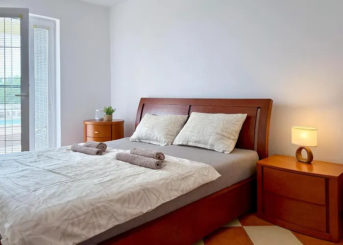 2 Bedroom Amazing In Appartement